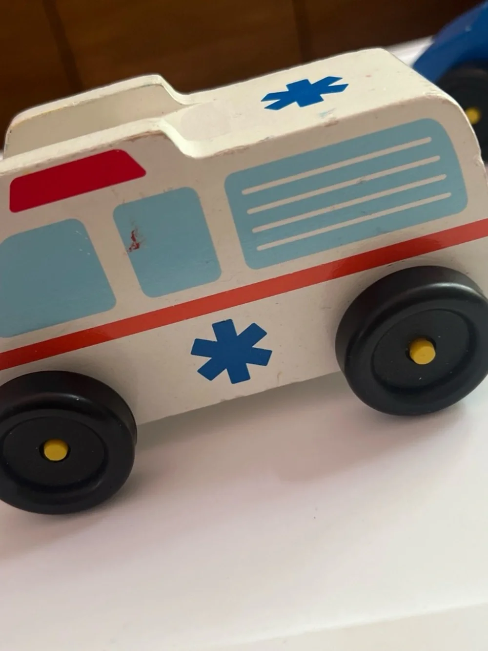 3 Piece Set Melissa & Doug Wooden Emergency Vehicle Set Police, Fire & Ambulance